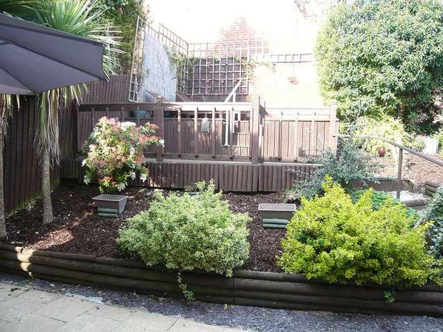  Image of 3 bedroom Detached house for sale in Llwyn Helig Kenfig Hill Bridgend CF33 at Llwyn Helig  Kenfig Hill, CF33 6HN