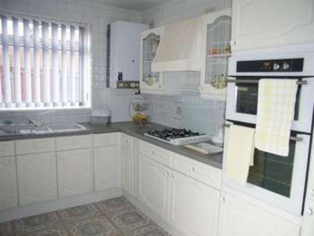  Image of 2 bedroom Terraced house to rent in Longford Grove Hull HU9 at Longford Grove  Hull, HU9 4NA