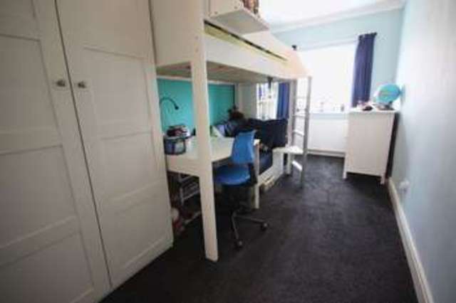  Image of 5 bedroom Semi-Detached house for sale in Lovibonds Avenue Farnborough Orpington BR6 at Lovibonds Avenue  Orpington, BR6 8EW