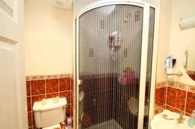  Image of 2 bedroom Apartment to rent in Roxborough Park Harrow-on-the-Hill Harrow HA1 at Lychgate Manor Roxborough Park Harrow on the Hill, HA1 3YL