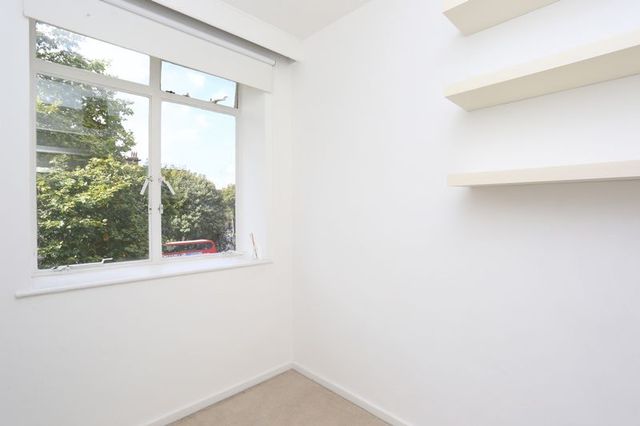  Image of 2 bedroom Flat to rent in Maida Vale London W9 at Maida Vale London Maida Vale, W9 1RQ