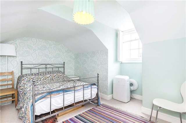  Image of 3 bedroom Terraced house for sale in Maidenstone Hill London SE10 at London  Greenwich, SE10 8SY