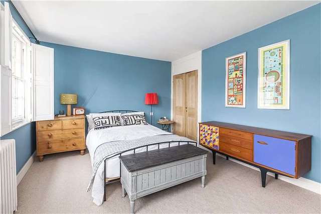  Image of 3 bedroom Terraced house for sale in Maidenstone Hill London SE10 at London  Greenwich, SE10 8SY