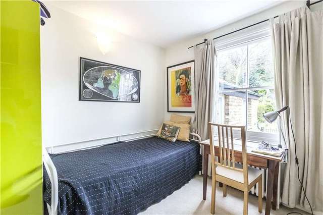  Image of 3 bedroom Terraced house for sale in Maidenstone Hill London SE10 at London  Greenwich, SE10 8SY