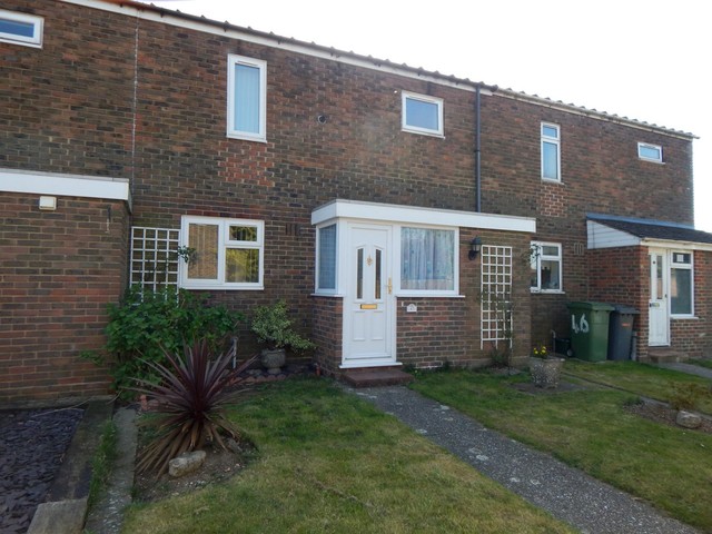  Image of 3 bedroom Detached house to rent in Malta Close Basingstoke RG24 at Basingstoke, RG24 9PD