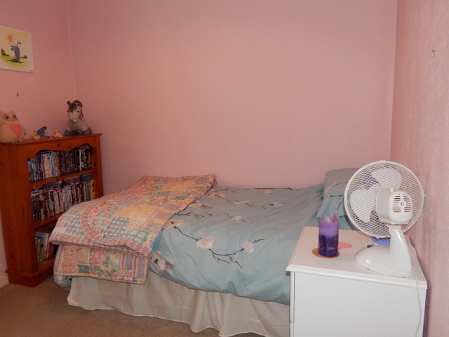  Image of 3 bedroom Detached house to rent in Malta Close Basingstoke RG24 at Basingstoke, RG24 9PD
