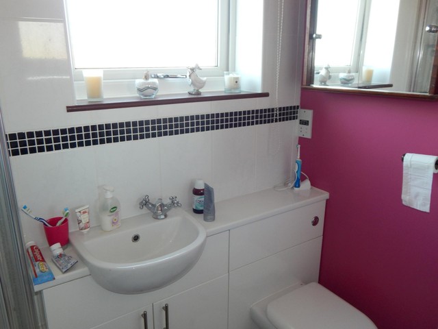  Image of 3 bedroom Detached house to rent in Malta Close Basingstoke RG24 at Basingstoke, RG24 9PD