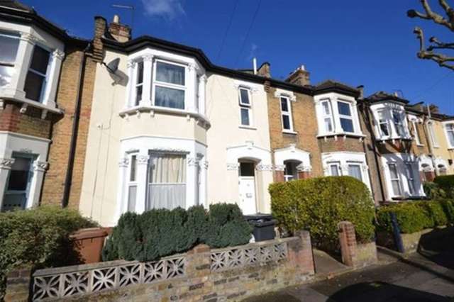  Image of 1 bedroom Flat to rent in Malvern Road London E11 at London, E11 3DJ