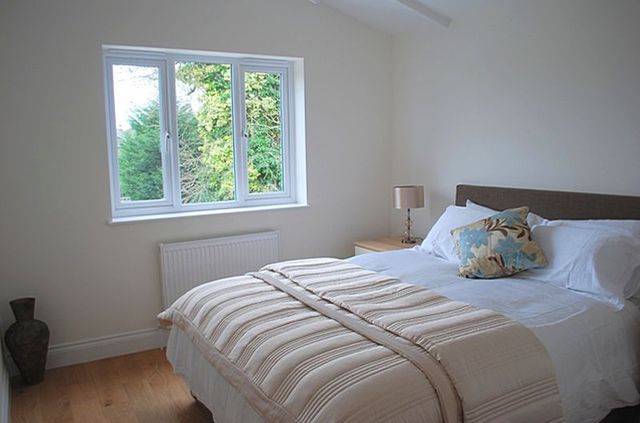  Image of 2 bedroom Flat for sale in Manor Park Road London N2 at Manor Park Road Array Fortis Green, N2 0SL