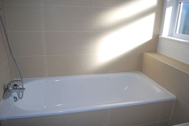  Image of 2 bedroom Flat for sale in Manor Park Road London N2 at Manor Park Road Array Fortis Green, N2 0SL
