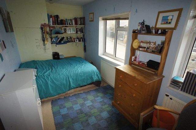  Image of 4 bedroom Detached house for sale in Manor Road Southborough Tunbridge Wells TN4 at Manor Road Southborough Southborough, TN4 0LD