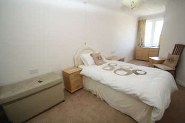  Image of 1 bedroom Flat for sale in Horn Cross Road Plymstock Plymouth PL9 at Plymstock Plymouth Devon, PL9 9UD