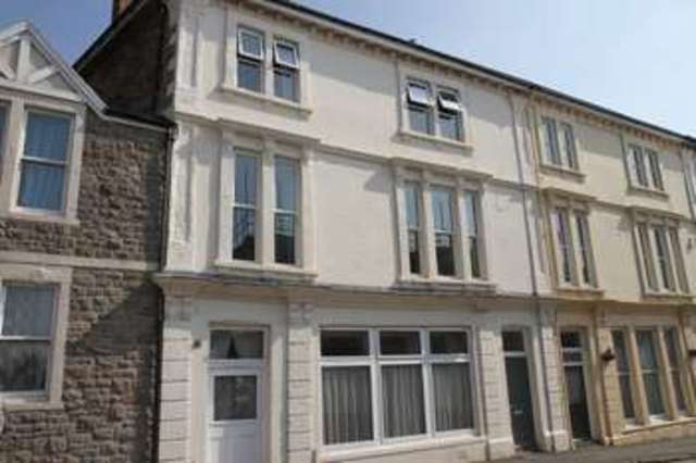  Image of 2 bedroom Flat for sale in Marine Parade Clevedon BS21 at 5 Marine Parade  Clevedon, BS21 7QS