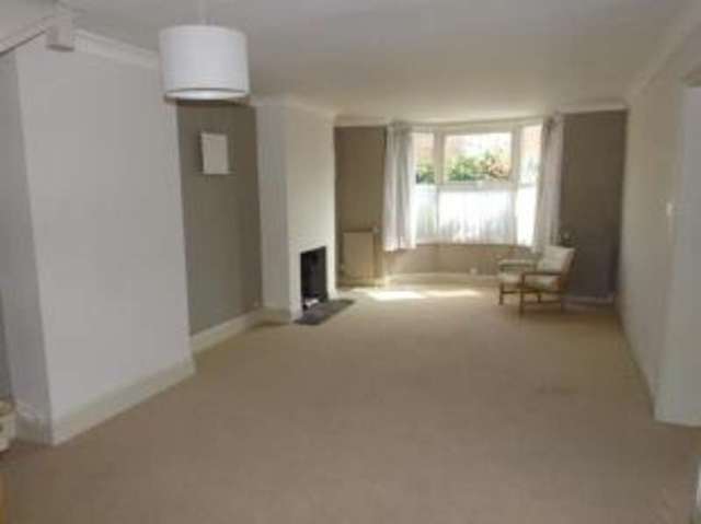  Image of 2 bedroom End of Terrace for sale in Station Road Marlow SL7 at Marlow Buckinghamshire Marlow, SL7 1ND