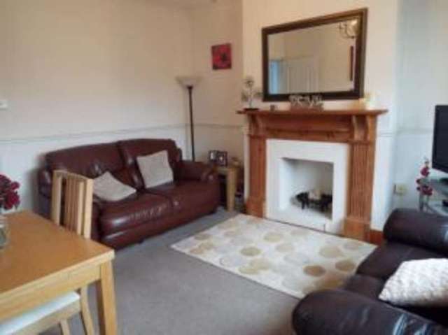  Image of 3 bedroom Maisonette for sale in Cross Road Mawneys Romford RM7 at Mawneys Romford Rush Green, RM7 8EA