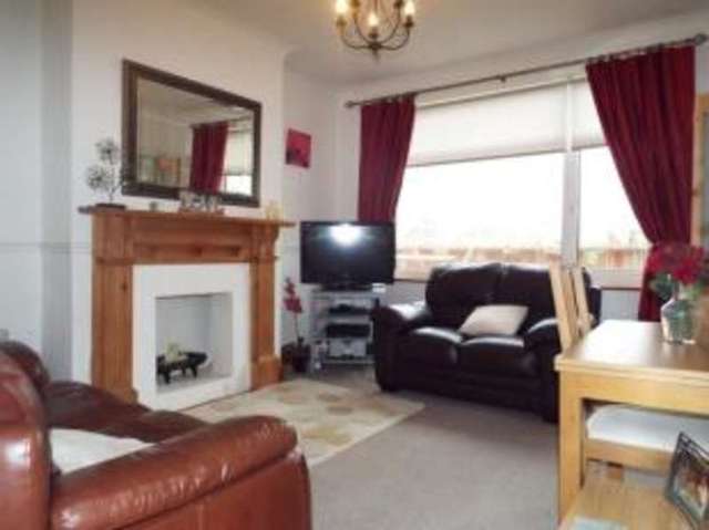  Image of 3 bedroom Maisonette for sale in Cross Road Mawneys Romford RM7 at Mawneys Romford Rush Green, RM7 8EA