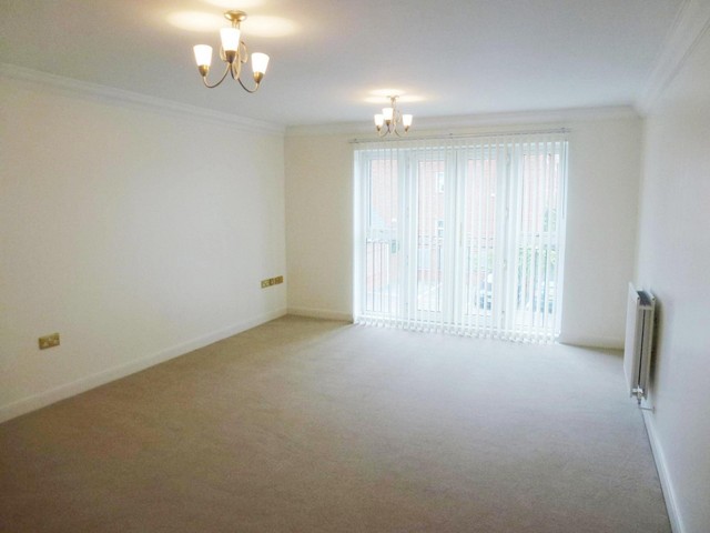  Image of 3 bedroom Apartment to rent in Turners Avenue Fleet GU51 at Turners Avenue Elvetham Heath Fleet, GU51 1DZ