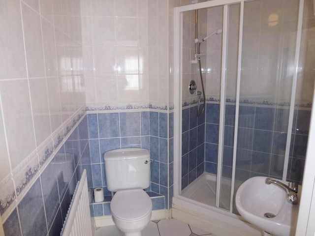  Image of 3 bedroom Apartment to rent in Turners Avenue Fleet GU51 at Turners Avenue Elvetham Heath Fleet, GU51 1DZ