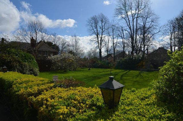  Image of 2 bedroom Flat to rent in West Hill London SW15 at West Hill  London, SW15 2YB