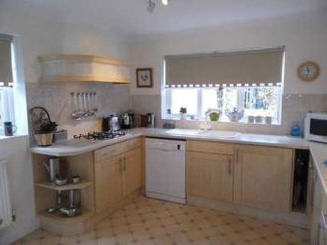  Image of 4 bedroom Detached house for sale in Meadowsweet Drive Calne SN11 at Meadowsweet Drive  Calne, SN11 0UH