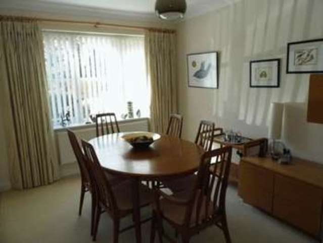  Image of 4 bedroom Detached house for sale in Meadowsweet Drive Calne SN11 at Meadowsweet Drive  Calne, SN11 0UH