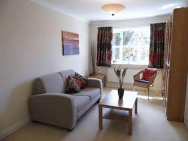  Image of 4 bedroom Detached house for sale in Meadowsweet Drive Calne SN11 at Meadowsweet Drive  Calne, SN11 0UH