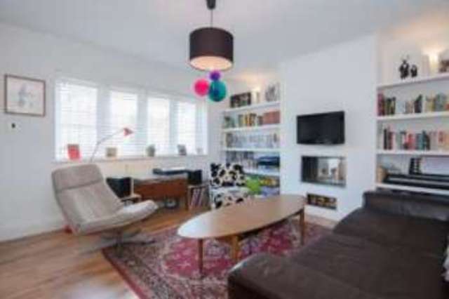  Image of 2 bedroom Terraced house for sale in The Meadway Hoddesdon EN11 at Hoddesdon Hertfordshire Hoddesdon, EN11 8AS