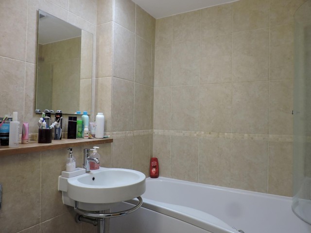  Image of 2 bedroom Terraced house to rent in Medina Place Hove BN3 at Hove, BN3 2RF