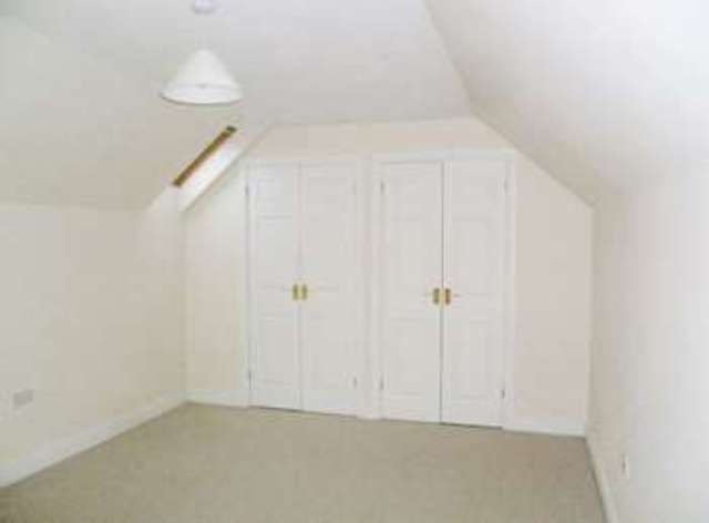  Image of 2 bedroom Flat to rent in Meir Road Longton Stoke-on-Trent ST3 at Meir Road Normacot Stoke-On-Trent, ST3 7JG