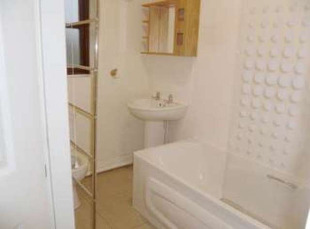  Image of 2 bedroom Flat to rent in Meir Road Longton Stoke-on-Trent ST3 at Meir Road Normacot Stoke-On-Trent, ST3 7JG