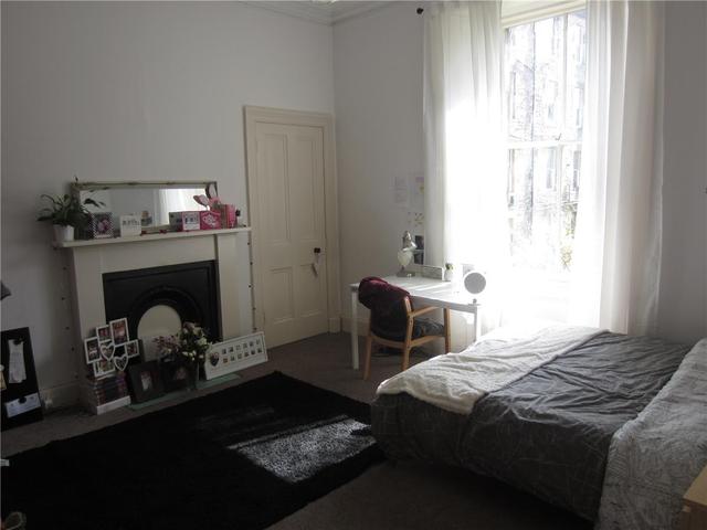  Image of 5 bedroom Flat to rent in Melville Terrace Edinburgh EH9 at Meadows Edinburgh Edinburgh, EH9 1ND