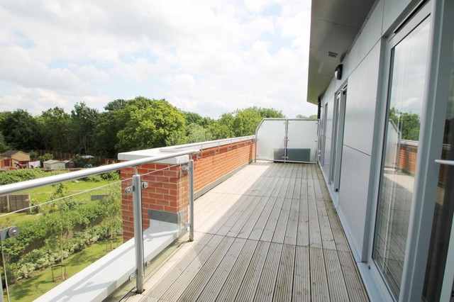  Image of 1 bedroom Penthouse to rent in Charrington Place St. Albans AL1 at Charrington Place  St. Albans, AL1 3NT