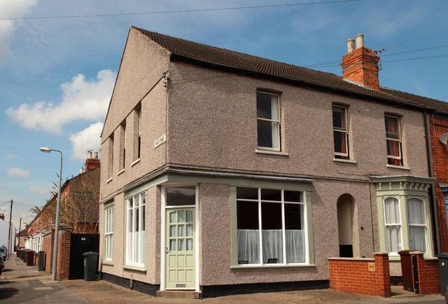 Image of 6 bedroom Terraced house for sale in Mildmay Street Lincoln LN1 at Mildmay Street  Lincoln, LN1 3HR