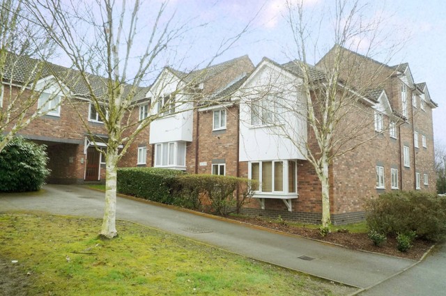  Image of 2 bedroom Flat to rent in Millers Rise St. Albans AL1 at Old London Road  St. Albans, AL1 1QW