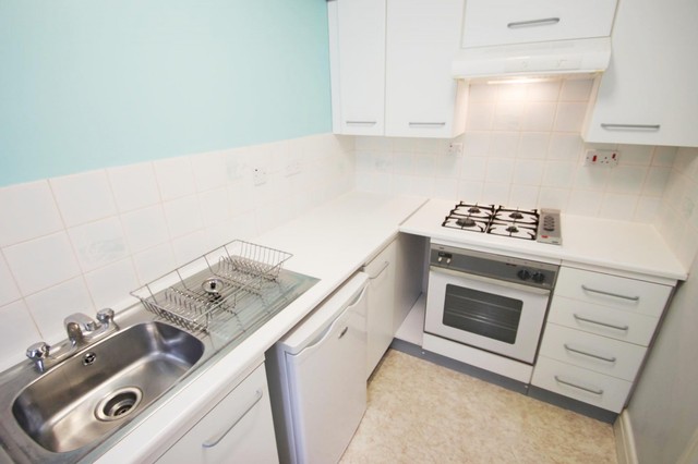  Image of 2 bedroom Flat to rent in Millers Rise St. Albans AL1 at Old London Road  St. Albans, AL1 1QW
