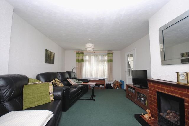  Image of 3 bedroom Terraced house for sale in Montgomery Road Southampton SO18 at Montgomery Road  Southampton, SO18 4RX