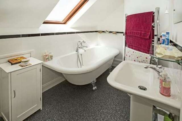  Image of 5 bedroom Semi-Detached house for sale in Morgan Road Reading RG1 at Morgan Road  Reading, RG1 5HQ