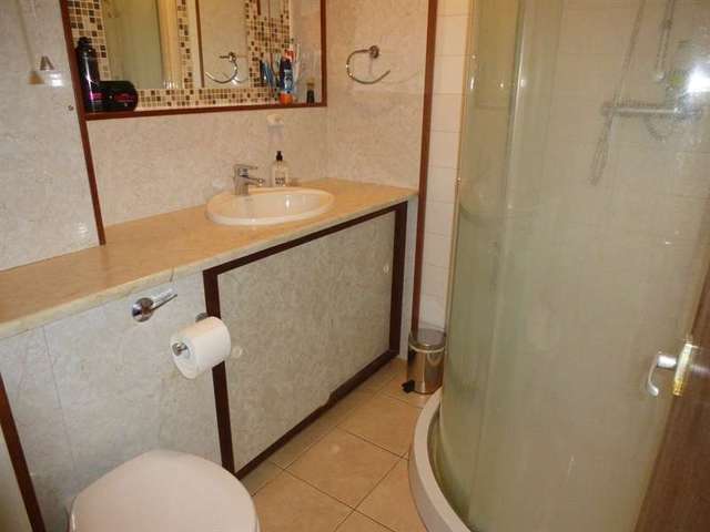  Image of 5 bedroom Detached house for sale in Morland Close Dunstable LU6 at Dunstable, LU6 3QB