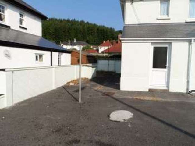 Image of 4 bedroom Semi-Detached house to rent in Mostyn Avenue Carmarthen SA31 at Mostyn Avenue  Carmarthen, SA31 2AH