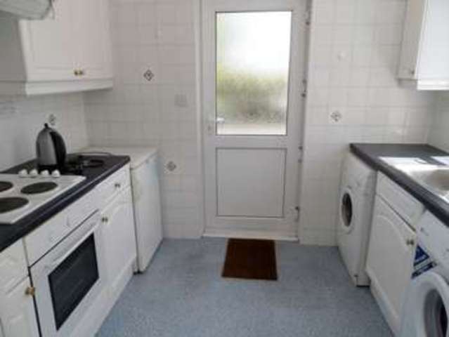  Image of 4 bedroom Semi-Detached house to rent in Mostyn Avenue Carmarthen SA31 at Mostyn Avenue  Carmarthen, SA31 2AH