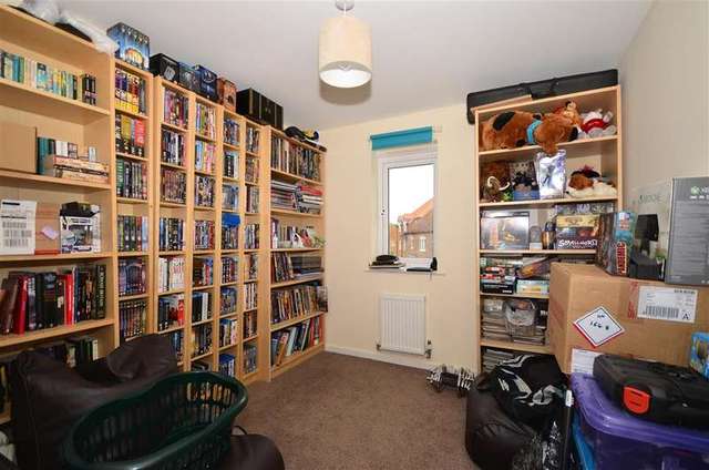  Image of 2 bedroom Apartment for sale in Mulberry Way Sittingbourne ME10 at Sittingbourne Kent Sittingbourne, ME10 3TG
