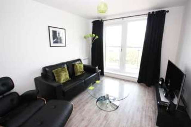  Image of 1 bedroom Apartment for sale in Guildford Road Hook Heath Woking GU22 at Guildford Road Woking Woking, GU22 7WH