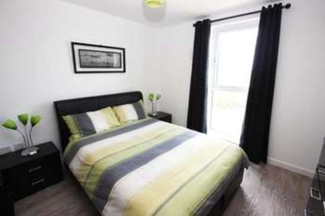  Image of 1 bedroom Apartment for sale in Guildford Road Hook Heath Woking GU22 at Guildford Road Woking Woking, GU22 7WH