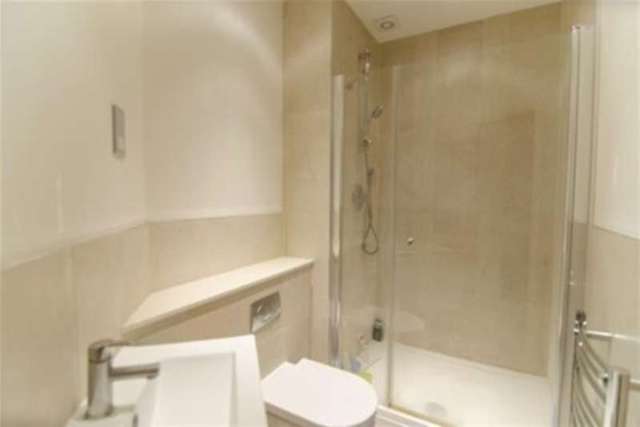  Image of 2 bedroom Property to rent in Harmonia Court Watford WD17 at Watford, WD17 4BT