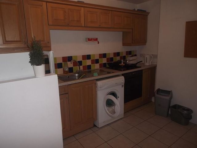  Image of 1 bedroom Flat to rent in Nethergate Dundee DD1 at City Centre Dundee Dundee, DD1 4EN