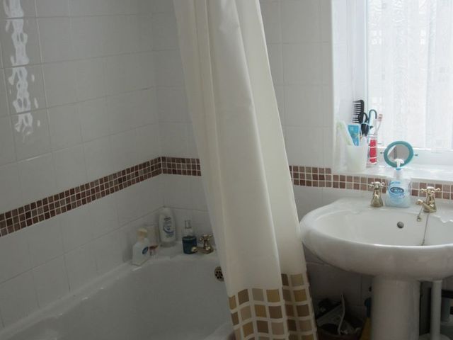  Image of 3 bedroom Property to rent in Llaneilian Road Amlwch LL68 at Llaneilian Road  Amlwch, LL68 9HU