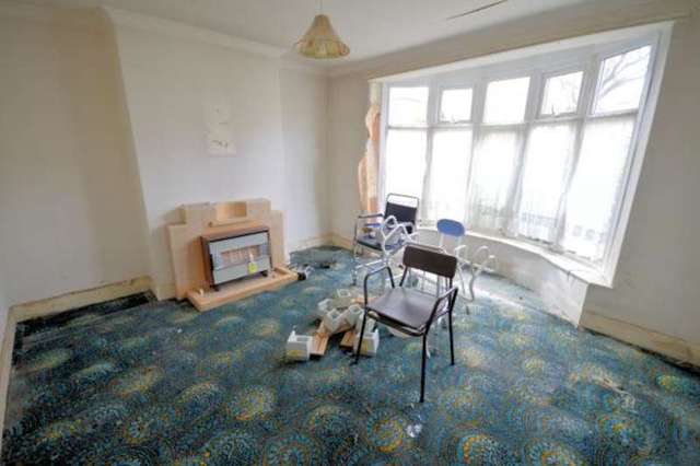  Image of 3 bedroom Semi-Detached house for sale in Newlands Park Road Scarborough YO12 at Newlands Park Road  Scarborough, YO12 6PX