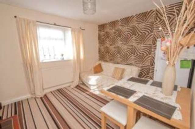  Image of 2 bedroom Flat for sale in Valley Way Newmarket CB8 at Newmarket Suffolk Newmarket, CB8 0QH