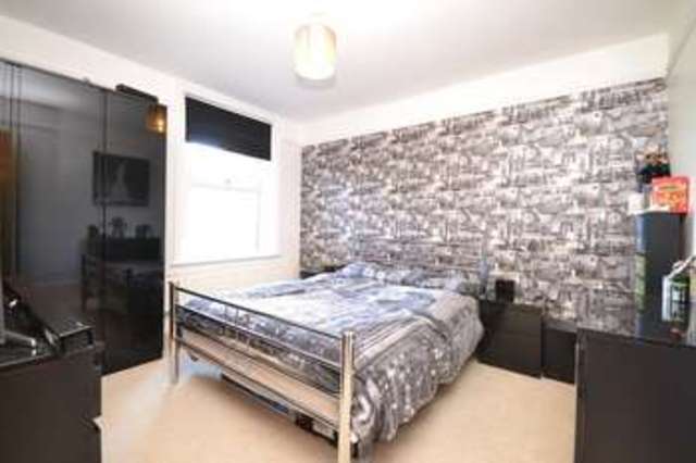  Image of 2 bedroom Terraced house for sale in Horsebridge Hill Newport PO30 at Newport Isle Of Wight, PO30 5TL