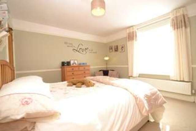  Image of 2 bedroom Terraced house for sale in Horsebridge Hill Newport PO30 at Newport Isle Of Wight, PO30 5TL